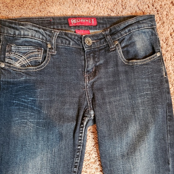 Red Rivet jeans - Picture 2 of 3